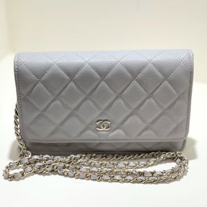 Chanel | 21a Grey Caviar Wallet on Chain- BN